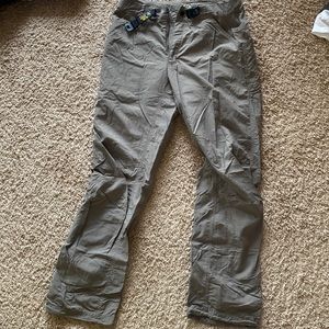 Mountain Hardware Pants